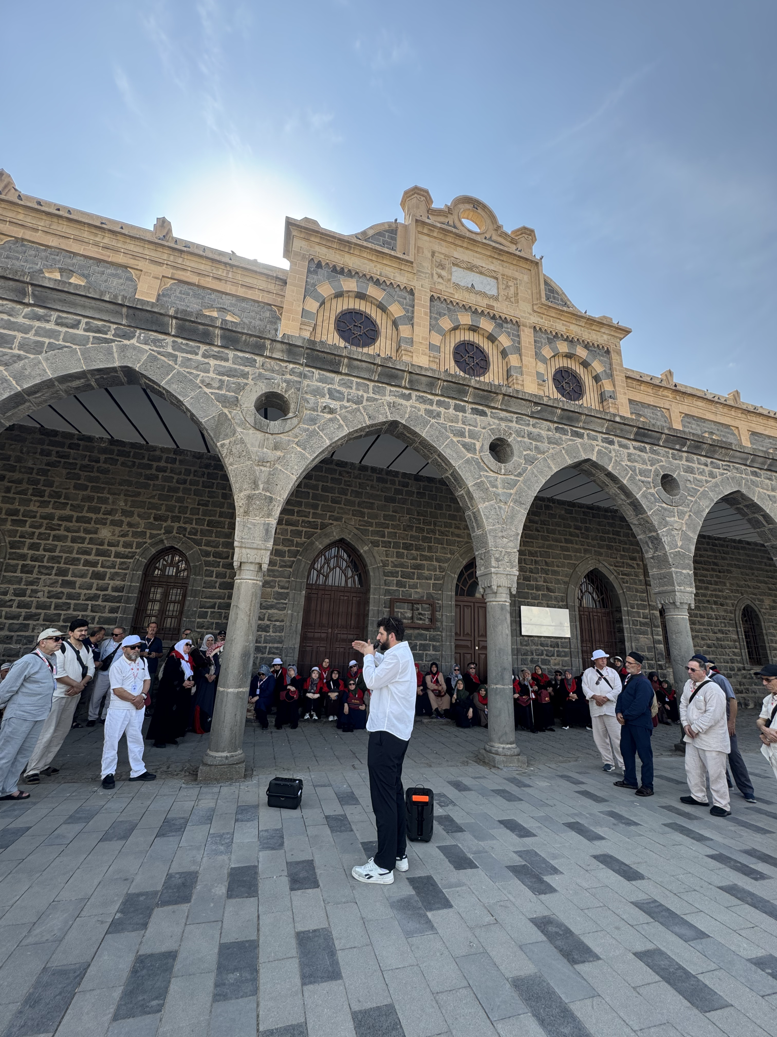 Kasım Mescid-İ Nebevi'de 40 Vakit Umre Programı